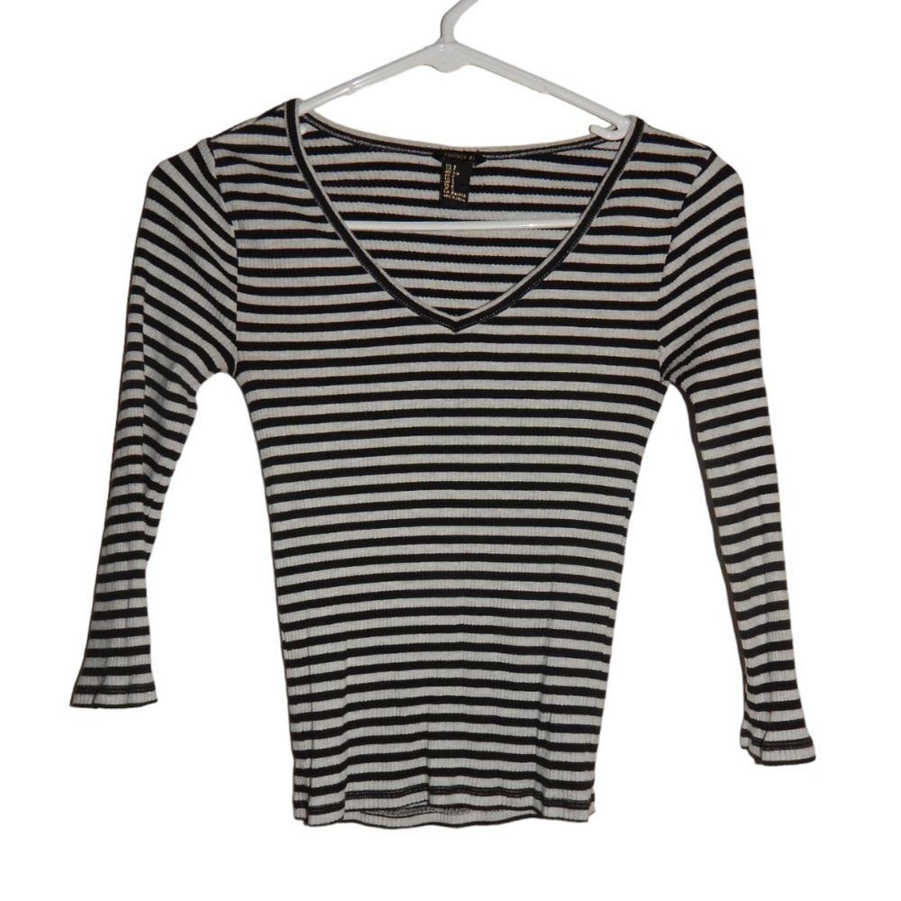 Forever 21 women's junior's small black white striped ribbed long sleeve blouse